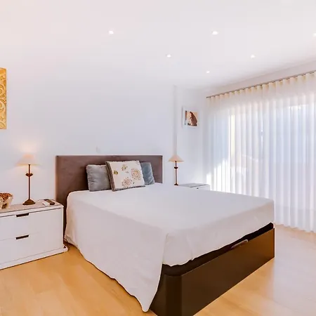 Al - Ocean Wide View Quarteira